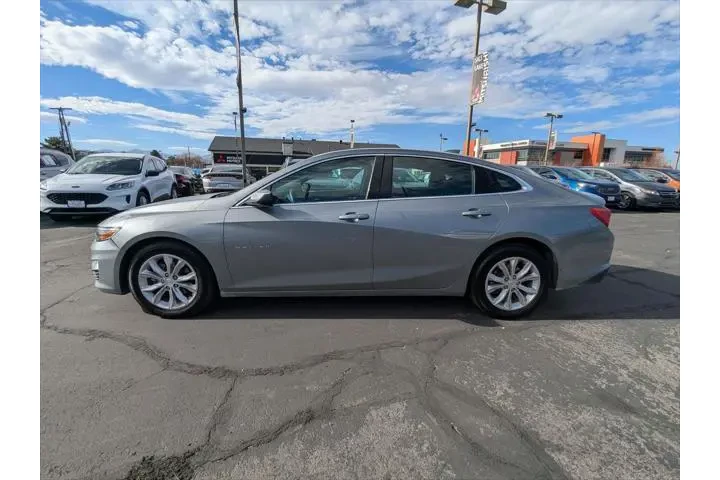 $17699 : Chevrolet Malibu 2024 LT 4dr image 6