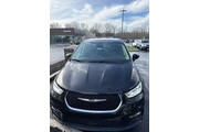 $26490 : Chrysler Pacifica 2023 Touri thumbnail