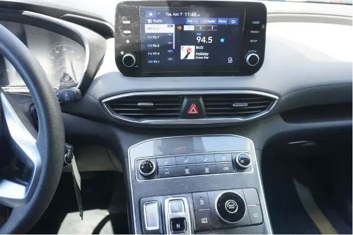 $18688 : Hyundai SANTA FE 2022 SE 4dr image 8