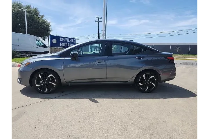 $17997 : Nissan Versa 2024 SR 4dr Sed image 6