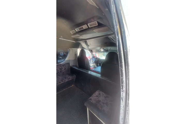$195 : Vendo toyota hiace 2007 image 2