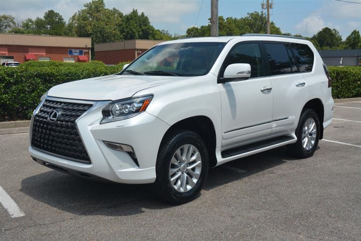 2017 GX 460 Premium image 1