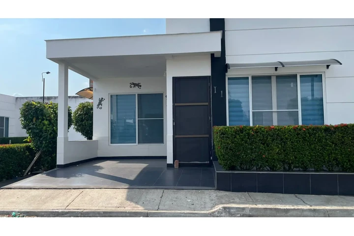 $245000000 : Venta Casa Flandes Tolima image 5