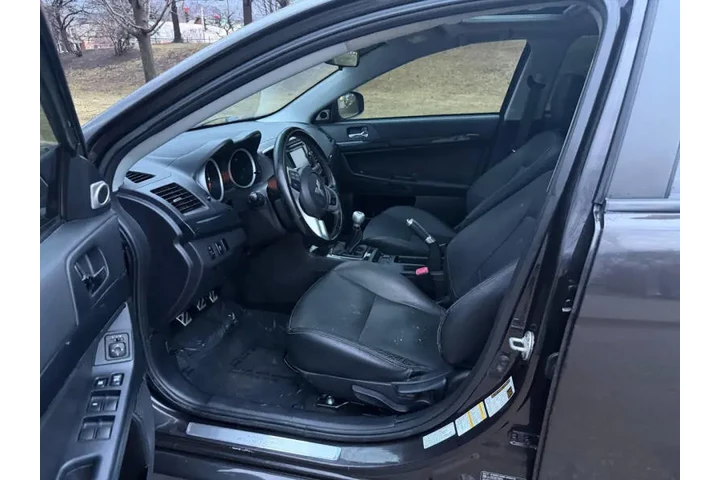 $29991 : 2015 Lancer Evolution GSR image 9