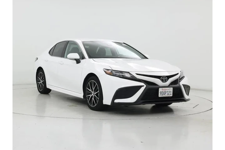 $27998 : Toyota Camry 2023 SE 4dr Sed image 1
