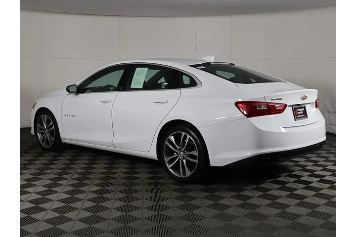 $13893 : Chevrolet Malibu 2023 LT 4dr image 6