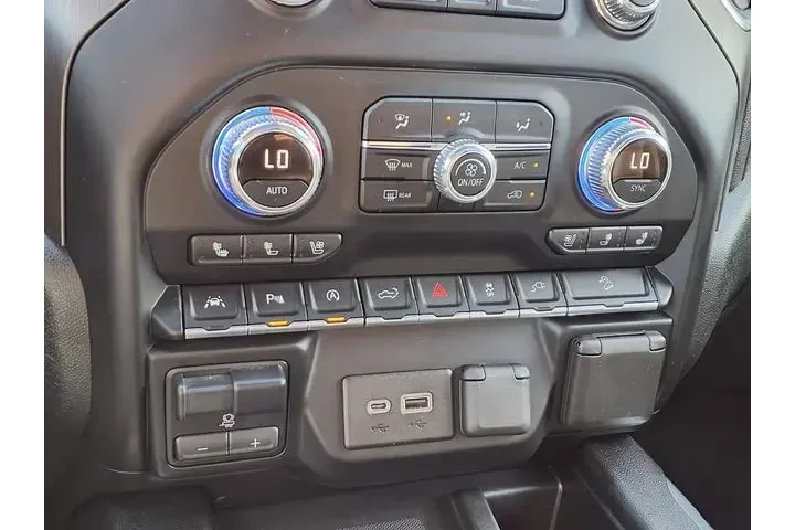 $36999 : GMC Sierra 1500 2020 4x4 AT4 image 8