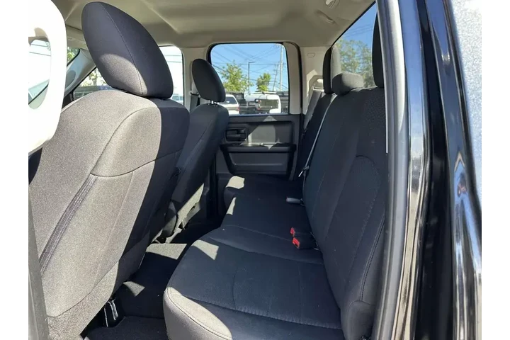 $23459 : Ram 1500 2018 4x4 Express 4d image 10