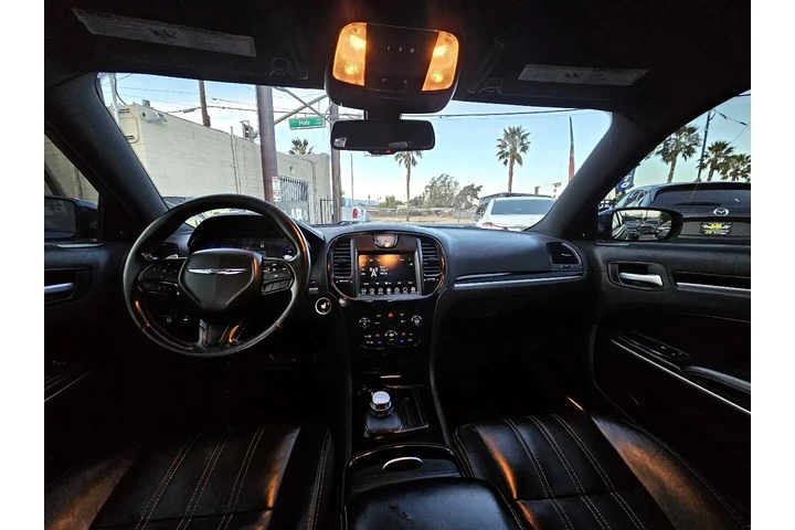 $12995 : 2019 300 S V6 RWD image 8