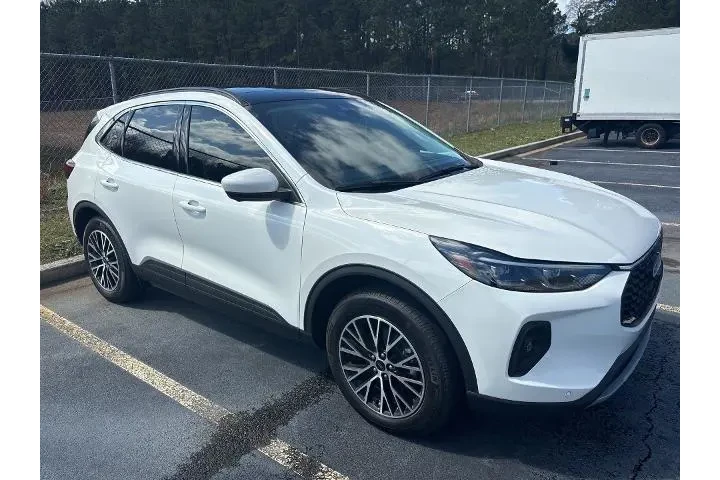 $27888 : Ford Escape Plug-In Hybrid 2 image 2