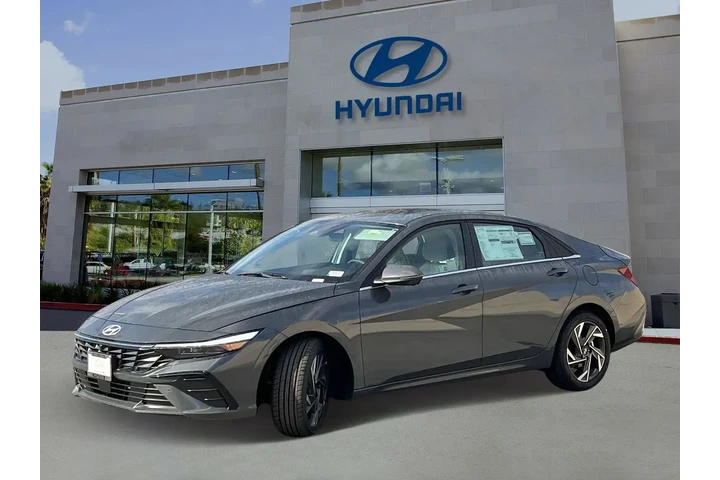 $22995 : Hyundai ELANTRA 2024 Limited image 4