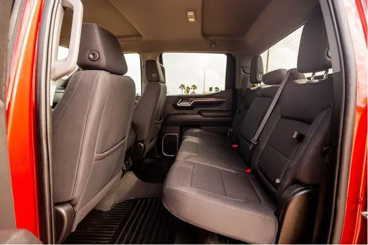 $39679 : GMC Sierra 1500 2023 4x2 Ele image 9