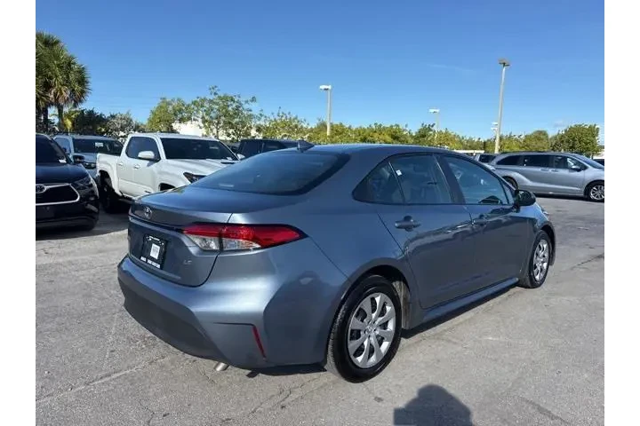 $20988 : Toyota Corolla 2025 LE 4dr S image 3