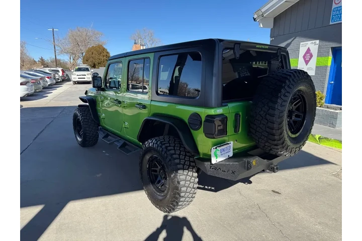 2018 Wrangler Unlimited Sahara image 7
