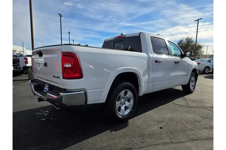 $36494 : Ram 1500 2025 4x4 Big Horn 4 image 6