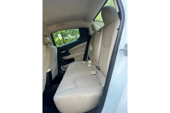 $3700 : 2014 Avenger SE image 9