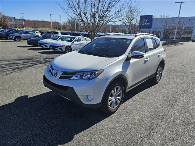 PRE-OWNED  TOYOTA RAV4 LIMITED image 7