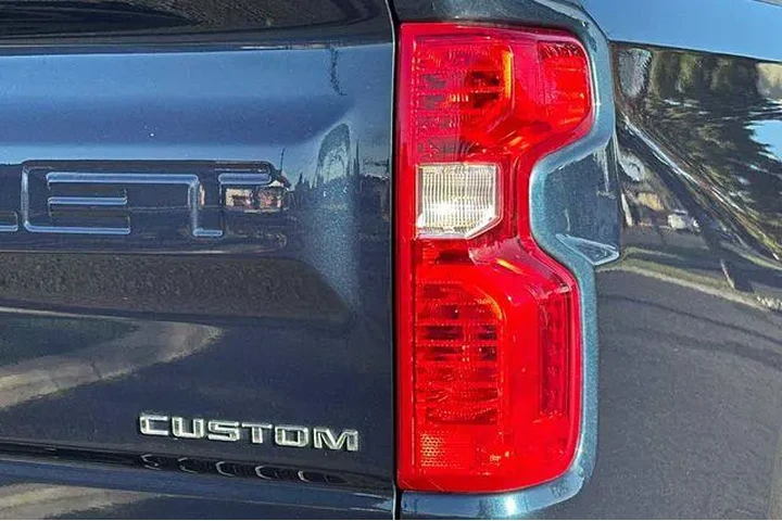 $30587 : Chevrolet Silverado 1500 202 image 9