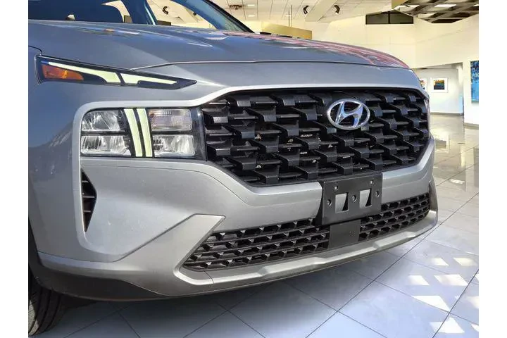 $18977 : Hyundai SANTA FE 2023 AWD SE image 2