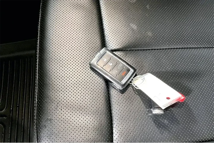 $32641 : Jeep Grand Cherokee L 2023 4 image 10