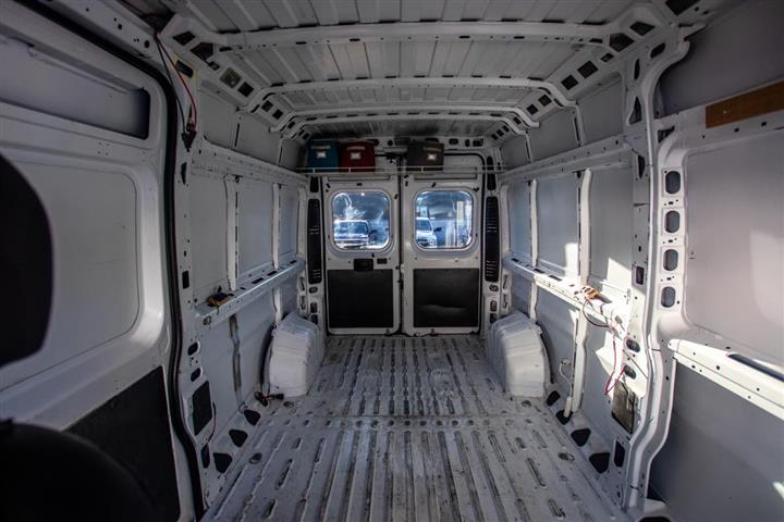 2017 ProMaster Cargo Van image 6