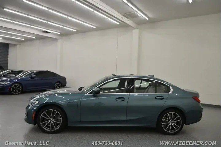 $23998 : BMW 3 Series 2021 330e 4dr S image 5