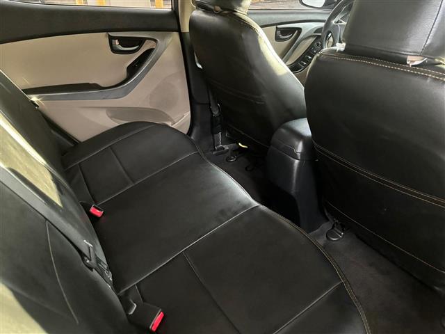 $6200 : Hyundai Elantra image 1