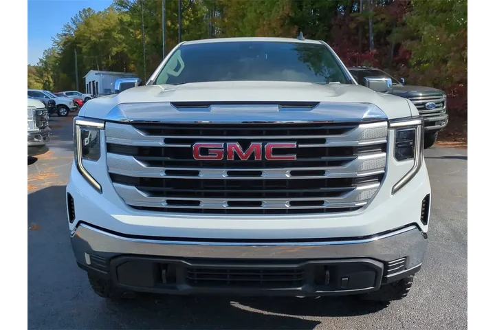 $37856 : GMC Sierra 1500 2023 4x4 SLE image 9