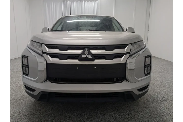 $22997 : Mitsubishi Outlander Sport 2 image 10