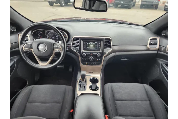 $13485 : 2016 Grand Cherokee Laredo image 4