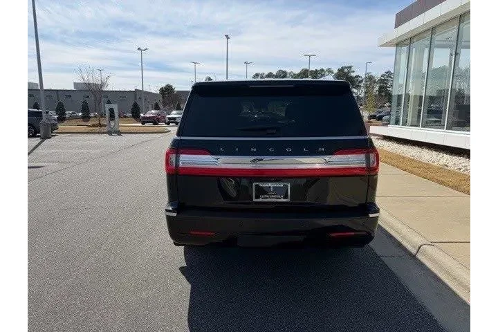 $35998 : Lincoln Navigator 2019 4x4 S image 8