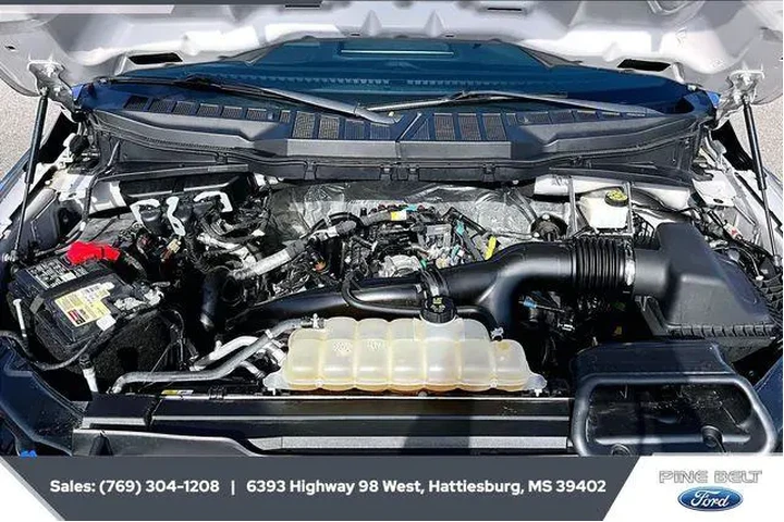 $30825 : Ford F-150 2023 4x4 XL 4dr S image 8