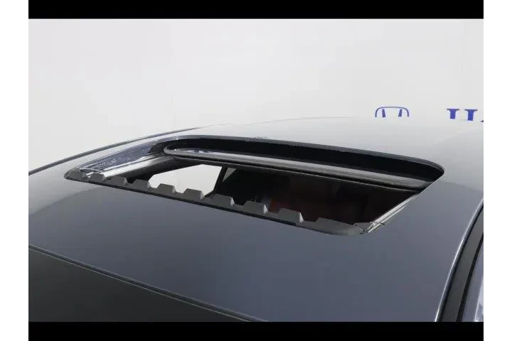 $25875 : Mazda Mazda3 Hatchback 2024 image 9