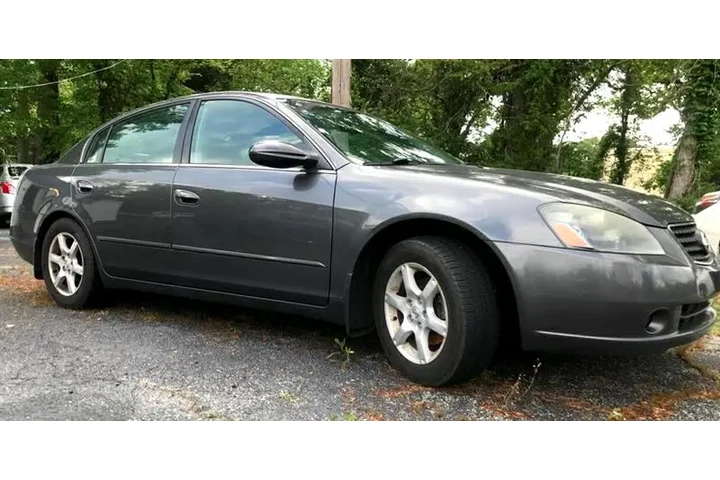 $5050 : 2005 Altima image 2