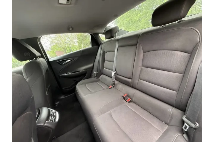 $7999 : 2018 Malibu LT image 10
