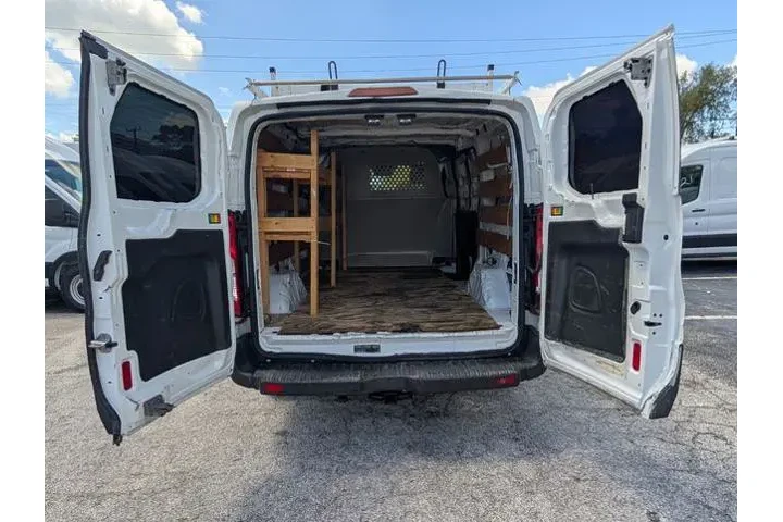 $13397 : Ford Transit 2018 250 3dr SW image 8