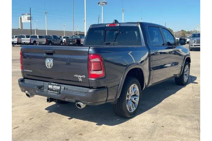 $34575 : Ram 1500 2021 4x4 Laramie 4d image 3