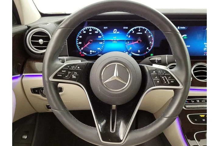 $35998 : Mercedes-Benz E-Class 2021 E image 10