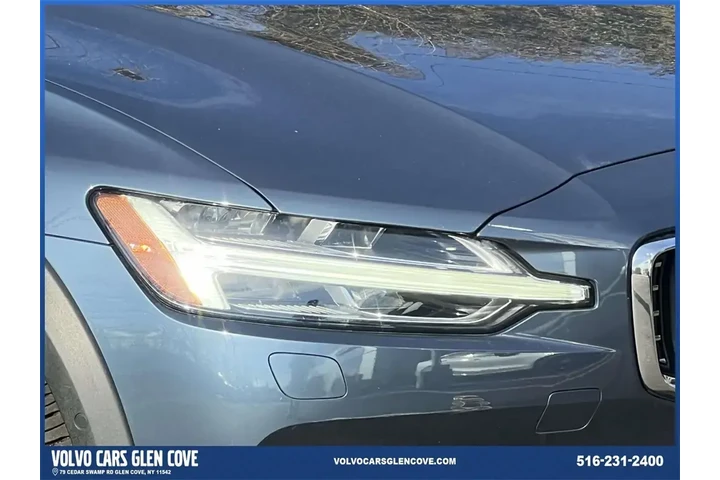 $38000 : Volvo V60 Cross Country 2023 image 8