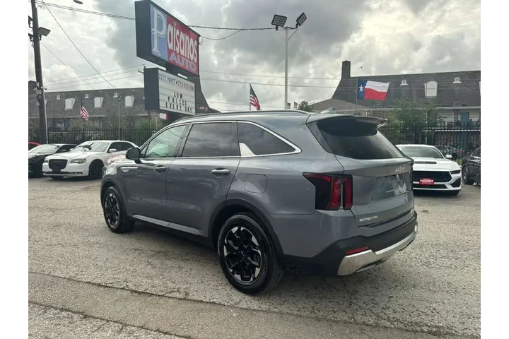 2024 Sorento S 2WD image 6