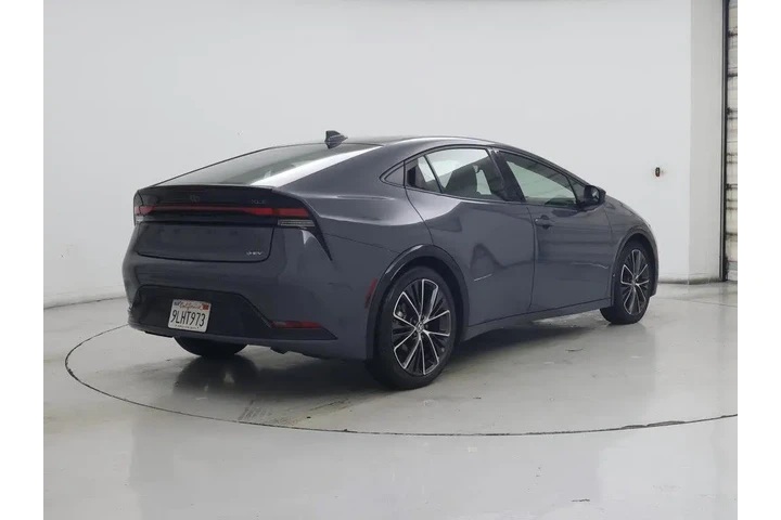 $30998 : Toyota Prius 2024 XLE 4dr Ha image 8