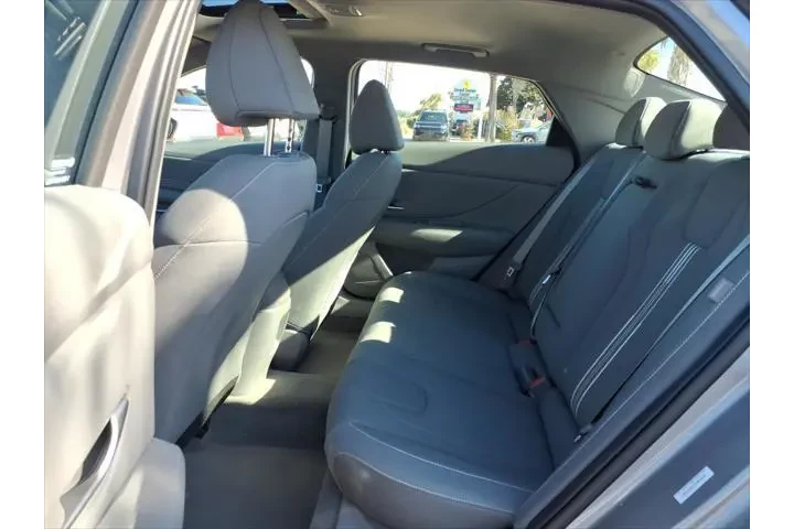 $27265 : Hyundai ELANTRA 2025 SEL Con image 9