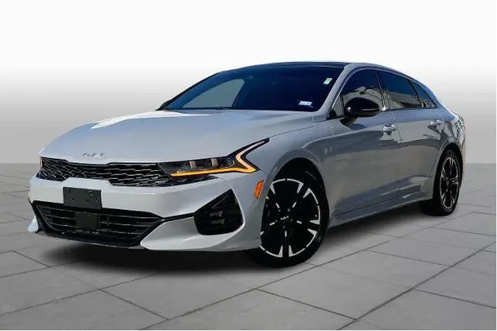 $23947 : Kia K5 2023 GT-Line 4dr Seda image 1