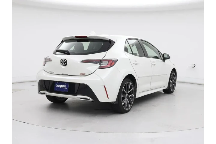 $23998 : Toyota Corolla Hatchback 202 image 8