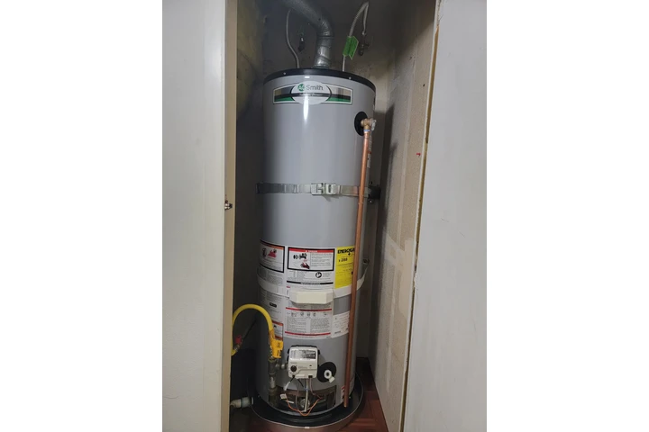 SERVICIO DE PLOMERÍA image 5