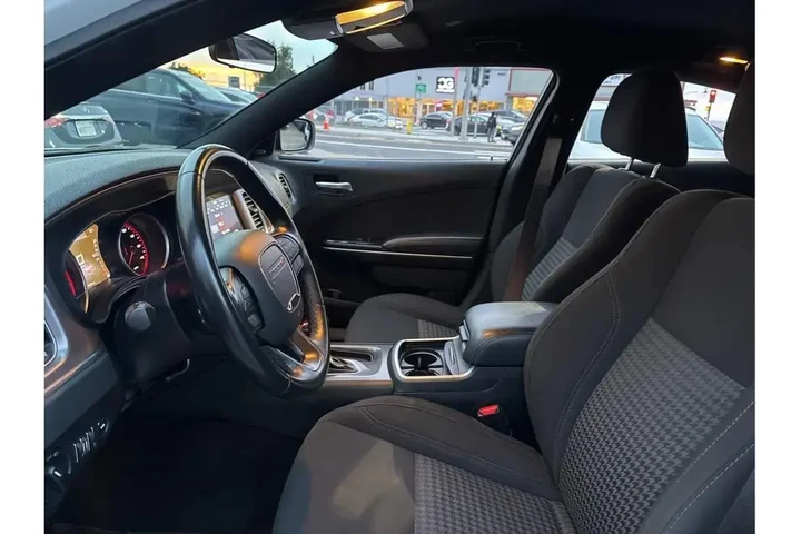 $23388 : Dodge Charger 2023 SXT 4dr S image 8