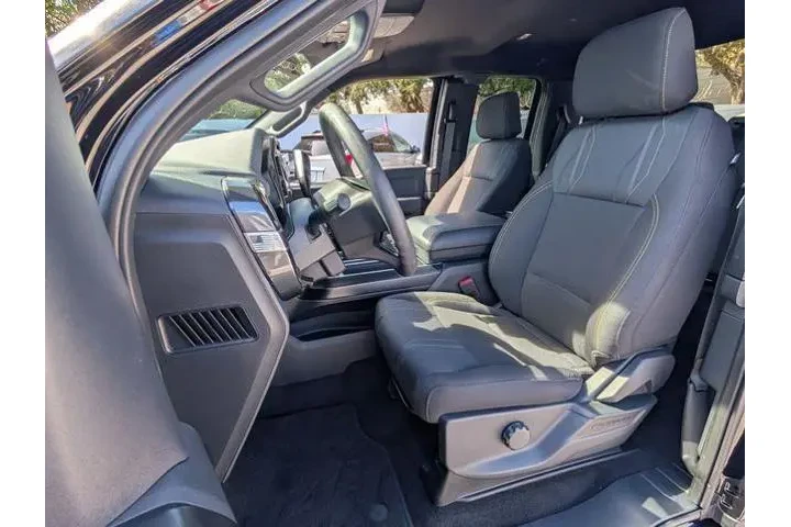 $39997 : Ford F-150 2025 4x4 STX 4dr image 7