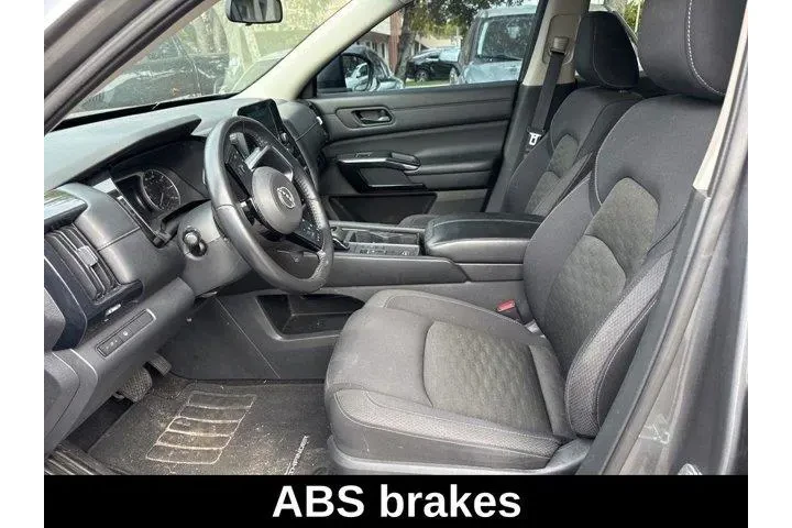 $25896 : Nissan Pathfinder 2023 SV 4d image 8