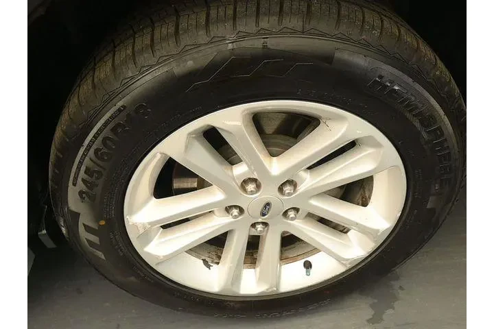 $12413 : Ford Explorer 2016 XLT 4dr S image 9