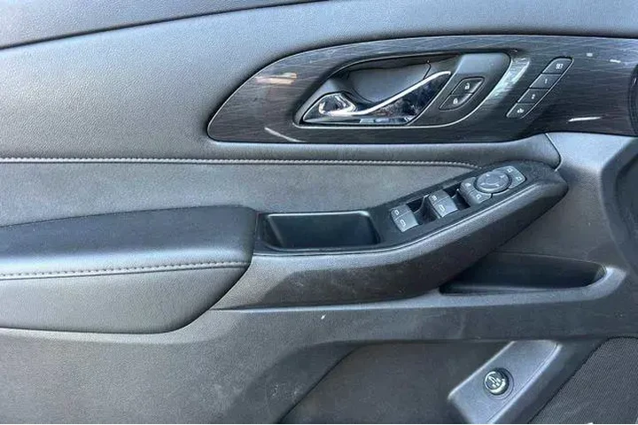 $36643 : Chevrolet Traverse 2023 4x4 image 10